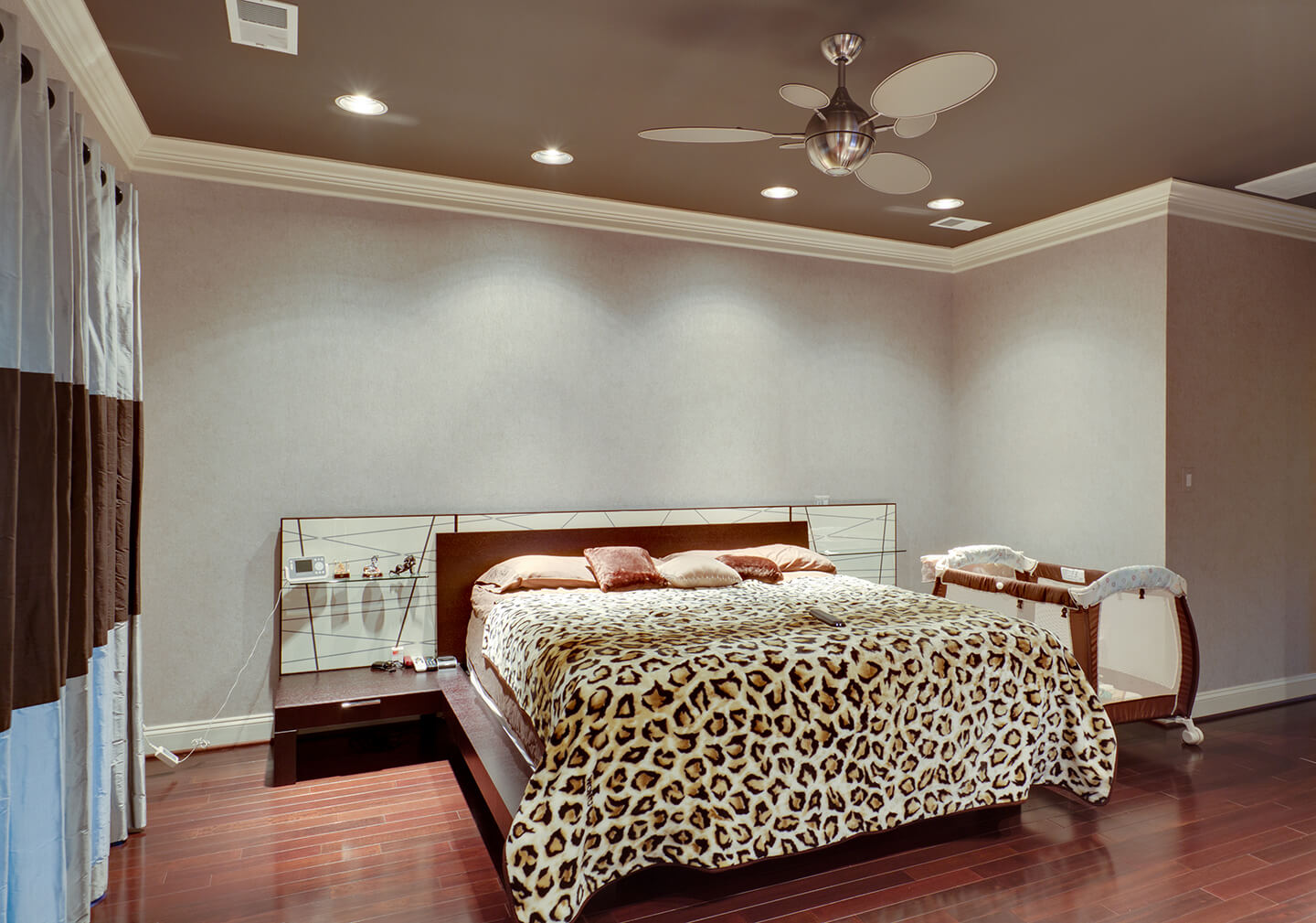 https://www.2023trophy.mpi360.com/wp-content/uploads/2022/09/12963_Golden_Meadow_Ct-73.jpg