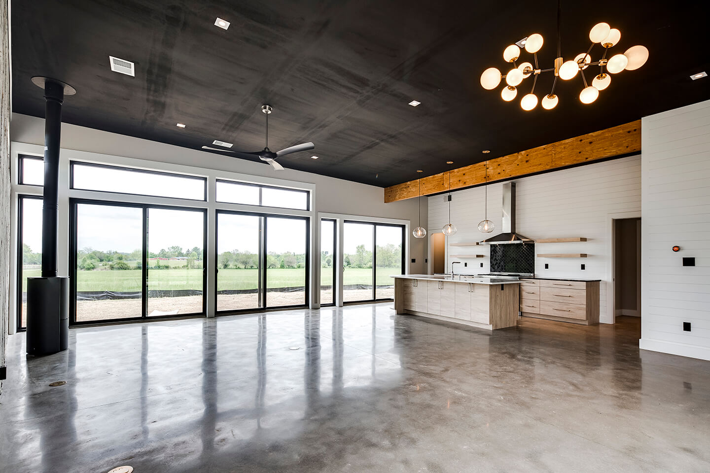https://www.2023trophy.mpi360.com/wp-content/uploads/2022/09/42239-Cherry-Spring-Ln-02.jpg